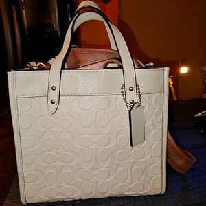 Beautiful Coach Embossed Field Tote 22 in Signature Leather.